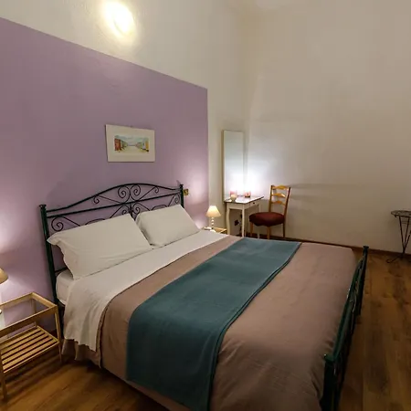 Guest house Onlyrooms Iii - Recommended For Under 30s