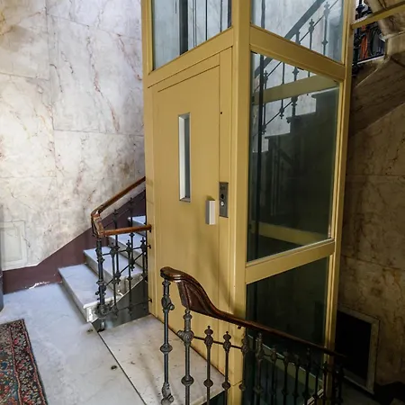 Onlyrooms Iii - Recommended For Under 30s Guest house