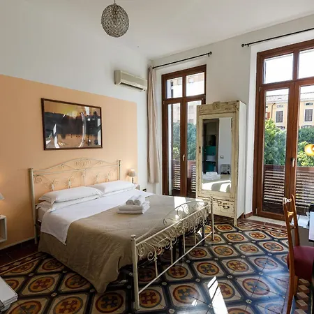 Onlyrooms Iii - Recommended For Under 30s Guest house Cagliari